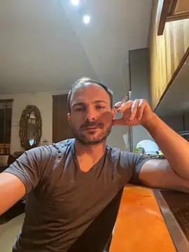 Adventurehotman online show from 6, 10, 2025