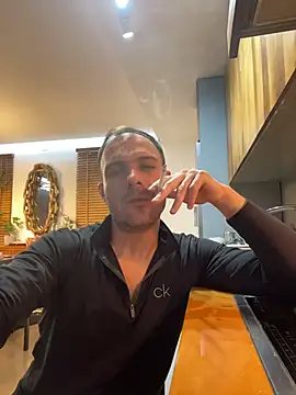 Adventurehotman online show from 6, 4, 2026