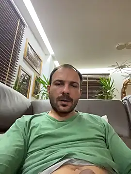 Adventurehotman online show from 1, 12, 2025