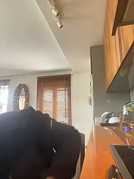 Adventurehotman online show from 24, 10, 2025