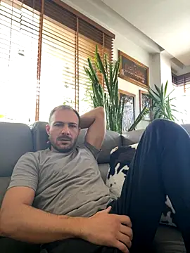 Adventurehotman online show from 1, 10, 2025