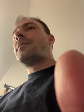 Adventurehotman online show from 14, 4, 2026