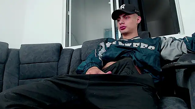 Stiven CL online show from 23, 10, 2025