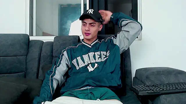 Stiven CL online show from 20, 10, 2025