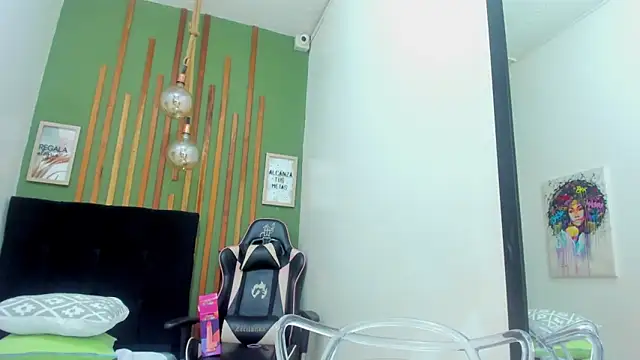 SofiaSexy  online show from 2, 12, 2025