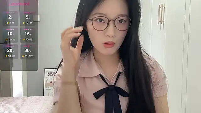 rose-u online show from 26, 9, 2025