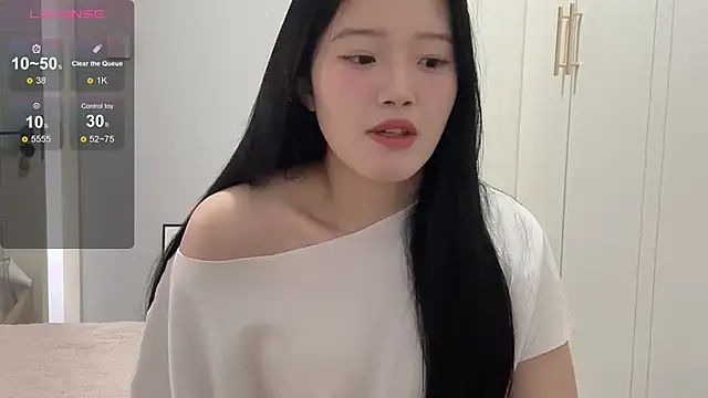 rose-u online show from 10, 11, 2025