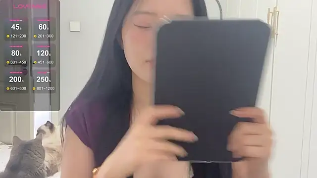 rose-u online show from 28, 10, 2025