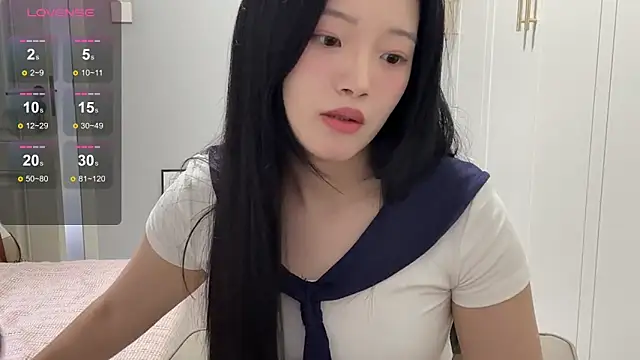 rose-u online show from 8, 10, 2025