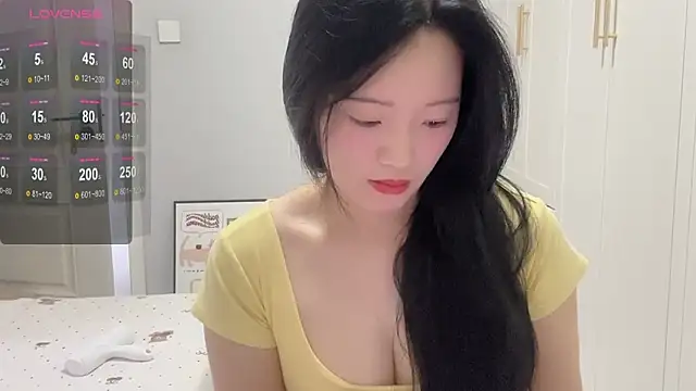 rose-u online show from 12, 9, 2025