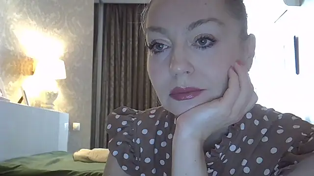 ZarinaSwift online show from 25, 3, 2026