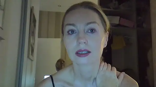 ZarinaSwift online show from 22, 10, 2025