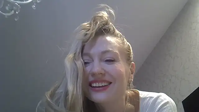 ZarinaSwift online show from 7, 4, 2026