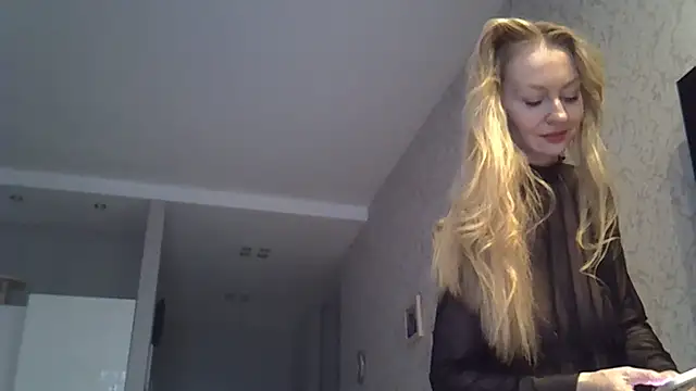 ZarinaSwift online show from 11, 4, 2026