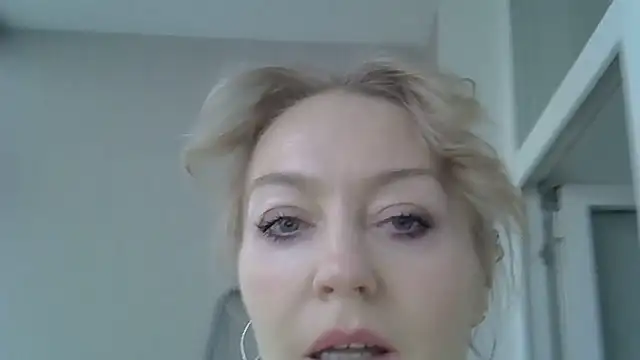 ZarinaSwift online show from 19, 12, 2025