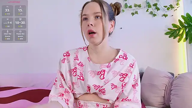 milly shy online show from 10, 4, 2026