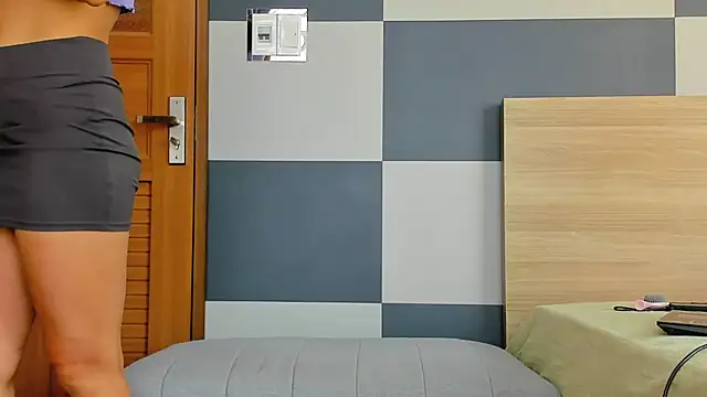 Kiera Thomas online show from 11, 4, 2026