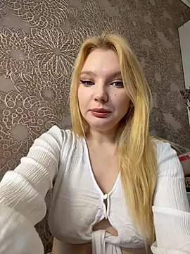 AmmyHot online show from 8, 11, 2025