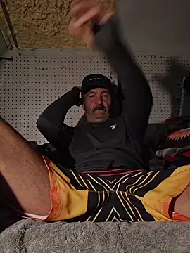 Hotbodyscottie online show from 17, 6, 2026