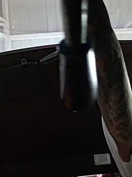 Hotbodyscottie online show from 11, 5, 2026