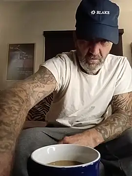 Hotbodyscottie online show from 11, 11, 2025