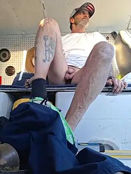 Hotbodyscottie online show from 10, 2, 2026