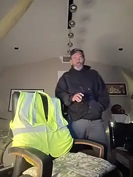 Hotbodyscottie online show from 12, 11, 2025