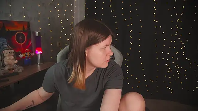 cuteamberlyyy online show from 19, 10, 2025