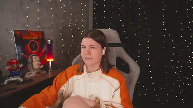 cuteamberlyyy online show from 13, 4, 2026