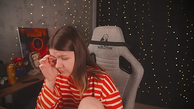 cuteamberlyyy online show from 3, 2, 2026