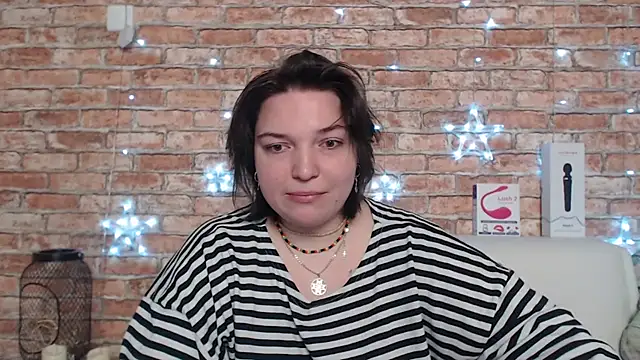 Amelia Kiss  online show from 24, 9, 2025