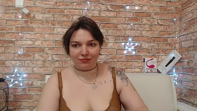 Amelia Kiss  online show from 1, 4, 2026