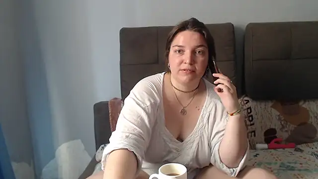 Amelia Kiss  online show from 16, 6, 2026