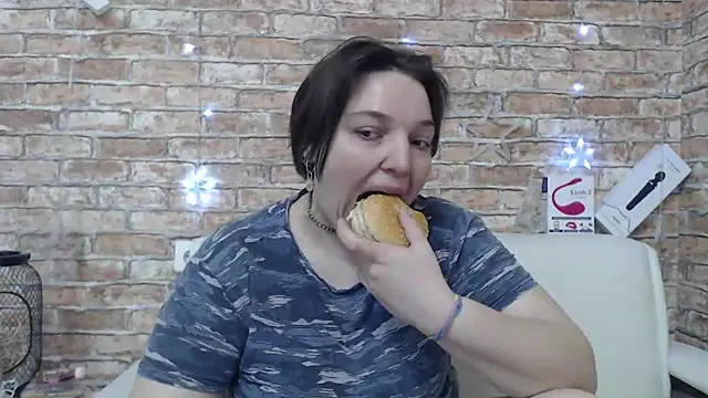 Amelia Kiss  online show from 15, 4, 2026