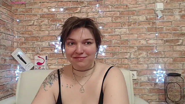 Amelia Kiss  online show from 17, 2, 2026