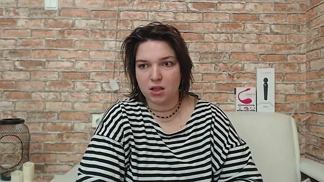 Amelia Kiss  online show from 23, 10, 2025