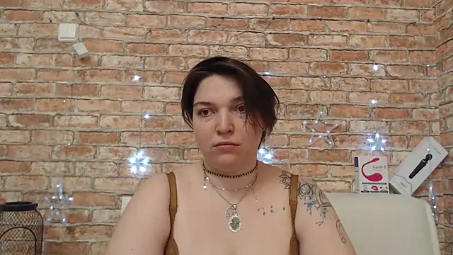 Amelia Kiss  online show from 28, 2, 2026