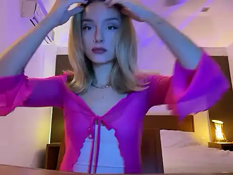 SirenaBelle online show from 26, 9, 2025