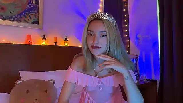 SirenaBelle online show from 2, 11, 2025