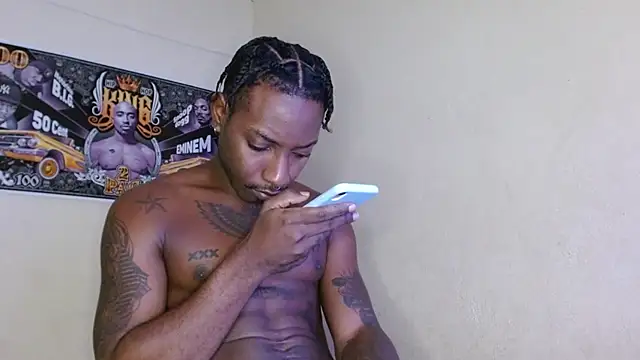 Snapshot of king__Black chatting on 13, 9, 2025 king Black online show from 13, 9, 2025