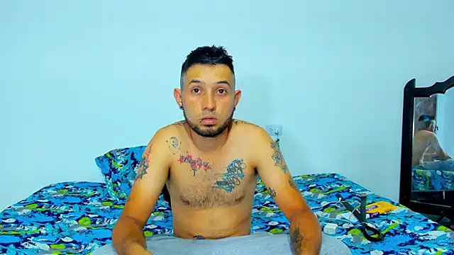 Snapshot of Bad_Couple_1 chatting on 9, 3, 2025 Bad Couple 1 online show from 9, 3, 2025