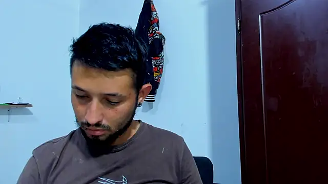 Snapshot of Bad_Couple_1 chatting on 28, 10, 2025 Bad Couple 1 online show from 28, 10, 2025