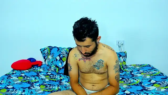 Snapshot of Bad_Couple_1 chatting on 7, 3, 2025 Bad Couple 1 online show from 7, 3, 2025