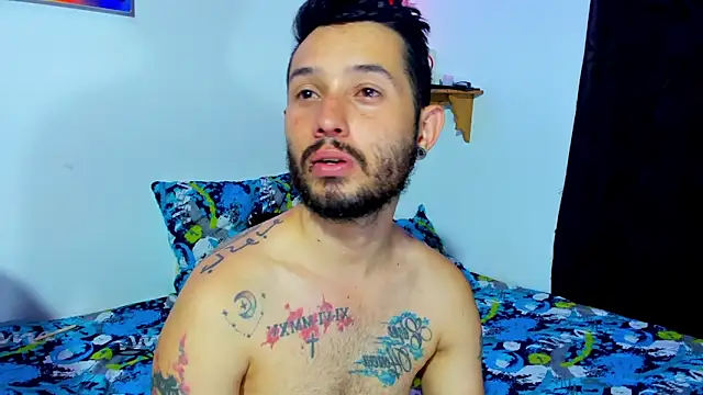 Snapshot of Bad_Couple_1 chatting on 17, 2, 2025 Bad Couple 1 online show from 17, 2, 2025