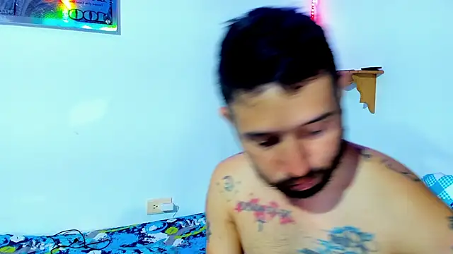 Snapshot of Bad_Couple_1 chatting on 14, 2, 2025 Bad Couple 1 online show from 14, 2, 2025