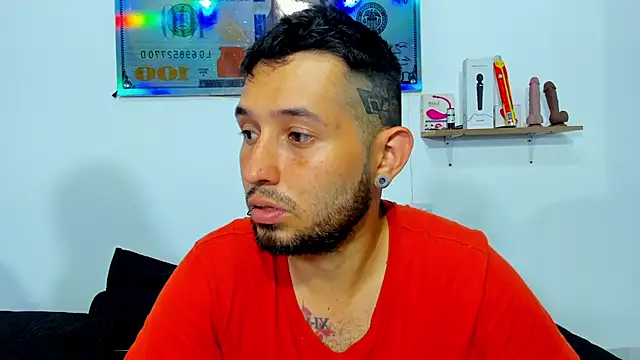 Snapshot of Bad_Couple_1 chatting on 16, 3, 2025 Bad Couple 1 online show from 16, 3, 2025