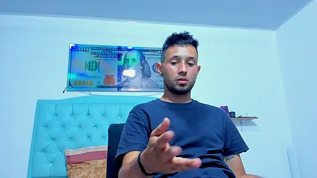 Snapshot of Bad_Couple_1 chatting on 31, 10, 2025 Bad Couple 1 online show from 31, 10, 2025