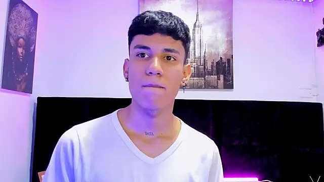 Levin Hikaru online show from 2, 2, 2025