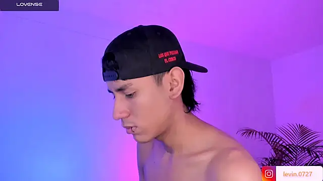 Levin Hikaru online show from 30, 10, 2025