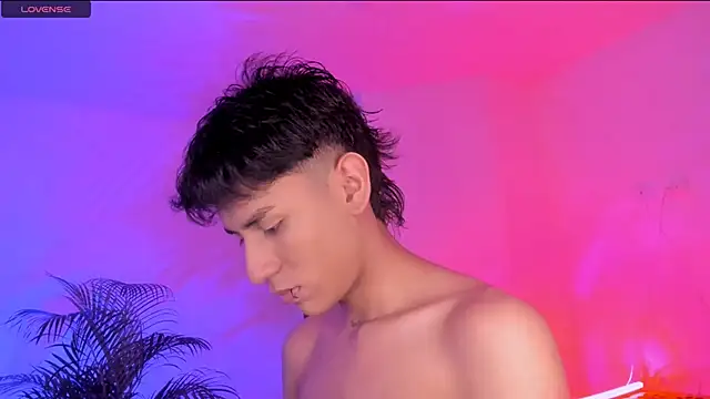 Levin Hikaru online show from 12, 10, 2025